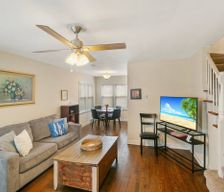 United States Illinois Libertyville vacation rental compare prices direct by owner 32984532