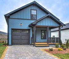 United States North Carolina Black Mountain vacation rental compare prices direct by owner 32906161