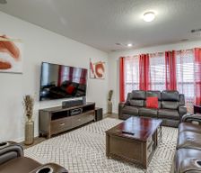 United States Texas Richmond vacation rental compare prices direct by owner 33136195