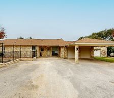 United States Texas Canyon Lake vacation rental compare prices direct by owner 33571749