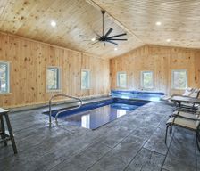 United States Ohio Rockbridge vacation rental compare prices direct by owner 35648501