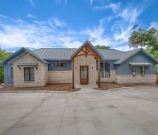 United States Texas Canyon Lake vacation rental compare prices direct by owner 33529811
