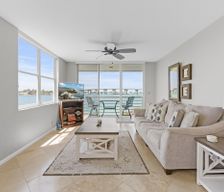 United States Florida St. Petersburg vacation rental compare prices direct by owner 33590022