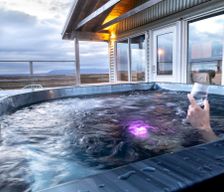 Iceland Borgarbyggð Borgarnes vacation rental compare prices direct by owner 33520516
