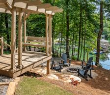 United States South Carolina Six Mile vacation rental compare prices direct by owner 33562766
