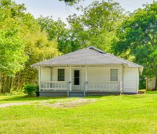 United States South Carolina Seneca vacation rental compare prices direct by owner 33501073