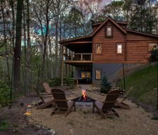 United States North Carolina Spruce Pine vacation rental compare prices direct by owner 33738358