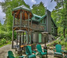 United States North Carolina Sapphire vacation rental compare prices direct by owner 36067173