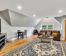 United States New York Saratoga Springs vacation rental compare prices direct by owner 36053926