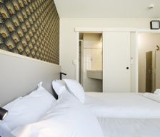 France Auvergne-Rhône-Alpes Bron vacation rental compare prices direct by owner 36960065