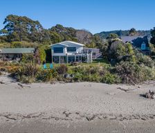 New Zealand Tasman Parapara vacation rental compare prices direct by owner 36868439