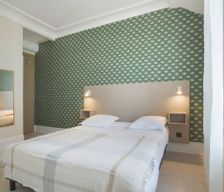 France Auvergne-Rhône-Alpes Bron vacation rental compare prices direct by owner 37265908