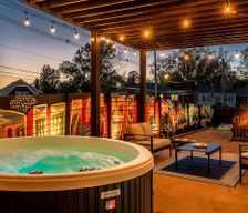 United States Kentucky Louisville vacation rental compare prices direct by owner 36425193