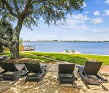 United States Texas Galveston vacation rental compare prices direct by owner 37325228