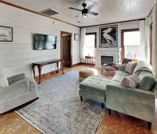 United States Texas Galveston vacation rental compare prices direct by owner 37458656