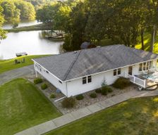 United States Illinois Marion vacation rental compare prices direct by owner 37483523