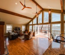 United States Arkansas Rogers vacation rental compare prices direct by owner 38007164