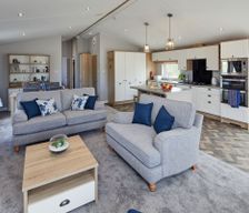 United Kingdom England Banks vacation rental compare prices direct by owner 39141507