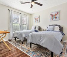 United States Alabama Auburn vacation rental compare prices direct by owner 36775176