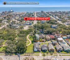 United States Texas Galveston vacation rental compare prices direct by owner 37908716