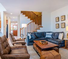 Canada British Columbia Sun Peaks vacation rental compare prices direct by owner 2498409