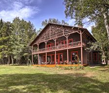 United States New York Saranac Lake vacation rental compare prices direct by owner 195188