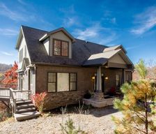 United States North Carolina Black Mountain vacation rental compare prices direct by owner 2038616