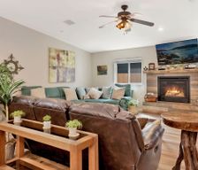 United States California Big Bear Lake vacation rental compare prices direct by owner 11408107