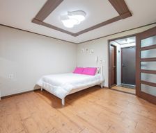 South Korea 경남 Geoje-si vacation rental compare prices direct by owner 5552030