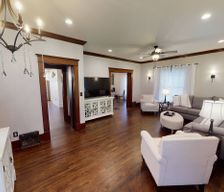 United States Kansas Wichita vacation rental compare prices direct by owner 11456662