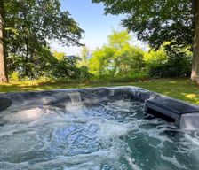 Canada Ontario Bluewater vacation rental compare prices direct by owner 11461472