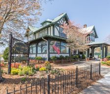 United States North Carolina Winston-Salem vacation rental compare prices direct by owner 4536956