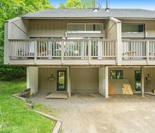 United States Vermont Warren vacation rental compare prices direct by owner 19646785