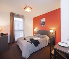 France Nouvelle-Aquitaine Poitiers vacation rental compare prices direct by owner 9399347