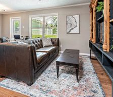 United States Texas Bryan vacation rental compare prices direct by owner 2761408