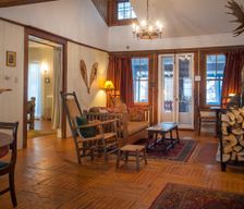 United States New York Paul Smiths vacation rental compare prices direct by owner 11448492