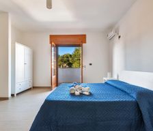 Italy Maruggio Maruggio vacation rental compare prices direct by owner 11440174