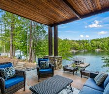 United States South Carolina Seneca vacation rental compare prices direct by owner 11659257