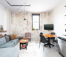 United States Wisconsin Milwaukee vacation rental compare prices direct by owner 13089546