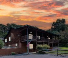 United States Ohio Logan vacation rental compare prices direct by owner 26607125