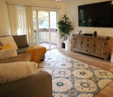 United States California Fresno vacation rental compare prices direct by owner 9779478