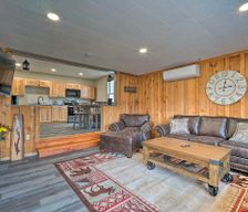 United States New York Lake George vacation rental compare prices direct by owner 10115108