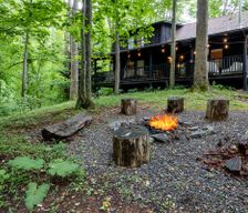 United States North Carolina Marshall vacation rental compare prices direct by owner 13087908