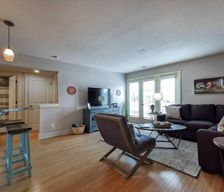 United States Missouri Kansas City vacation rental compare prices direct by owner 29872795