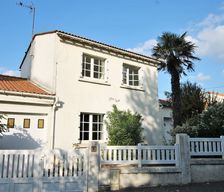 France Pays de la Loire Les Sables-d'Olonne vacation rental compare prices direct by owner 24986572