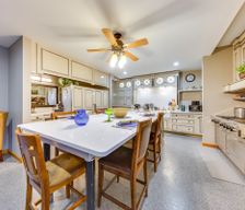 United States Kansas Tonganoxie vacation rental compare prices direct by owner 24931152