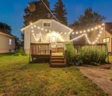United States Illinois Westmont vacation rental compare prices direct by owner 25064106