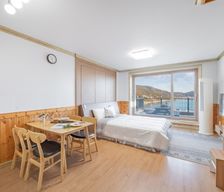 South Korea Irun-myeon Geoje vacation rental compare prices direct by owner 28169401