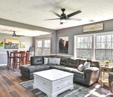 United States Kentucky Berry vacation rental compare prices direct by owner 26611080