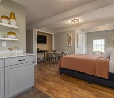 United States Illinois Carbondale vacation rental compare prices direct by owner 28510328